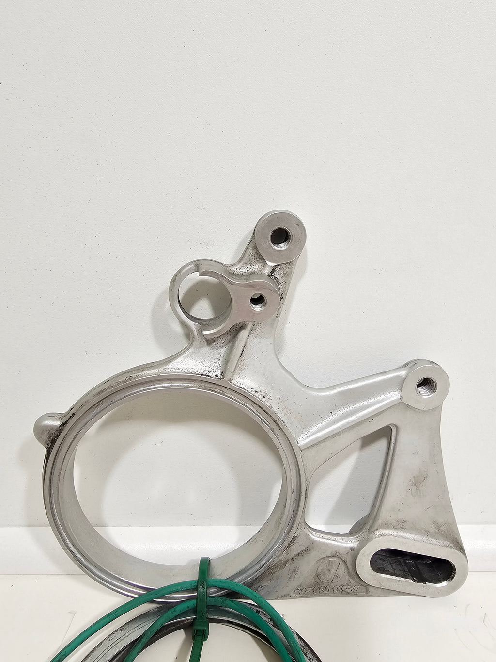 Support étrier de frein arrière Ducati 848 / 1098 / 1198