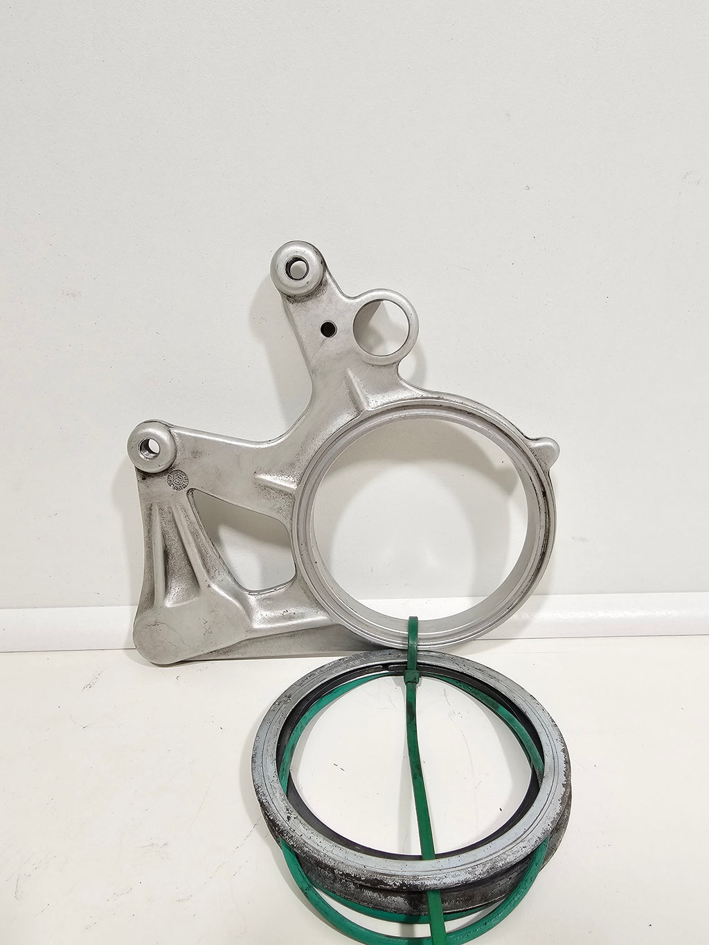 Support étrier de frein arrière Ducati 848 / 1098 / 1198