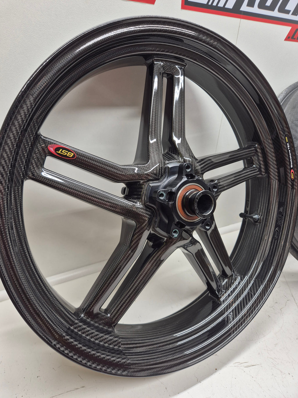 Paire de jantes / roues en carbone BST - Ducati Panigale 1199 / 1299 / V4