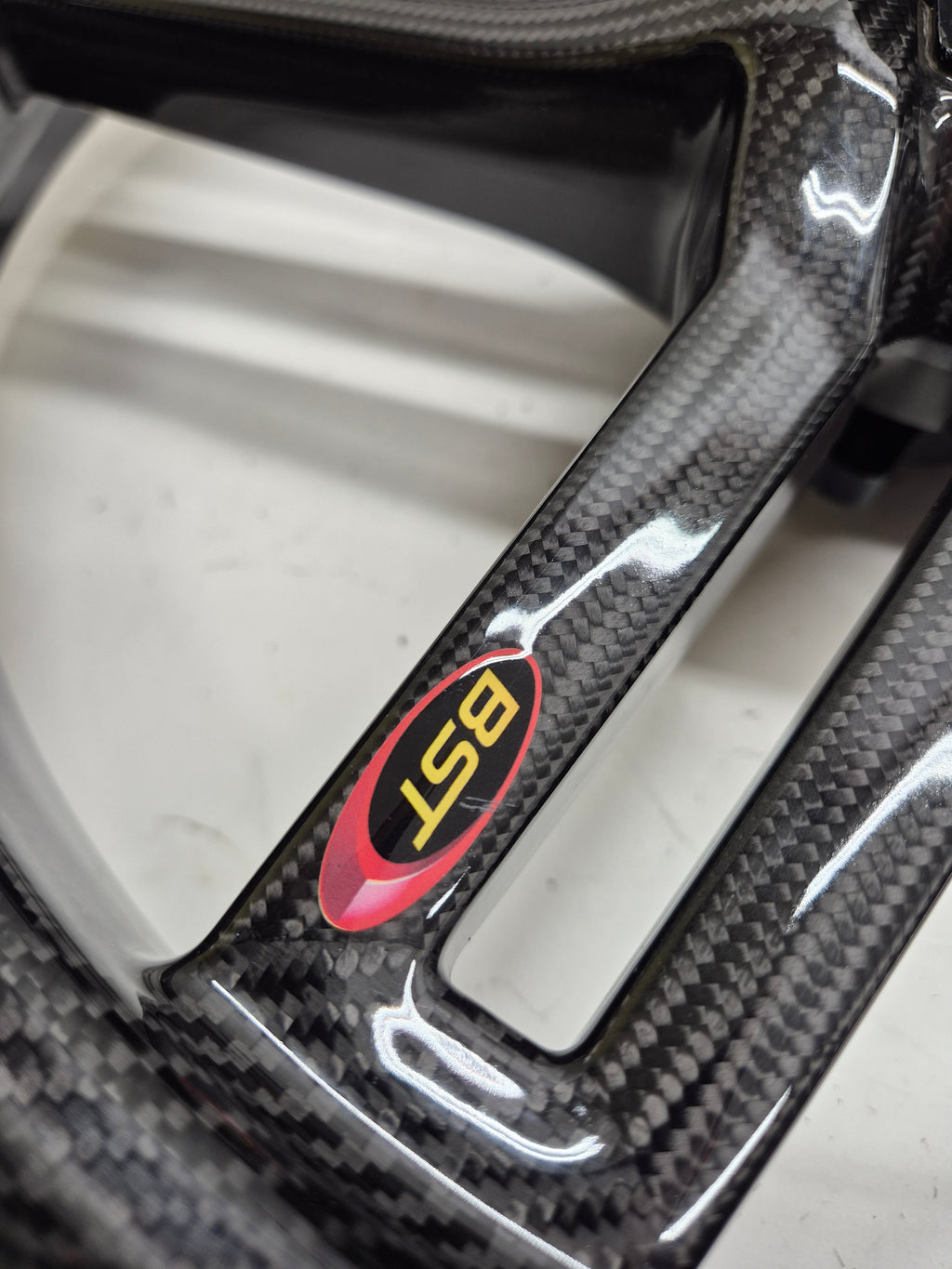 Paire de jantes / roues en carbone BST - Ducati Panigale 1199 / 1299 / V4
