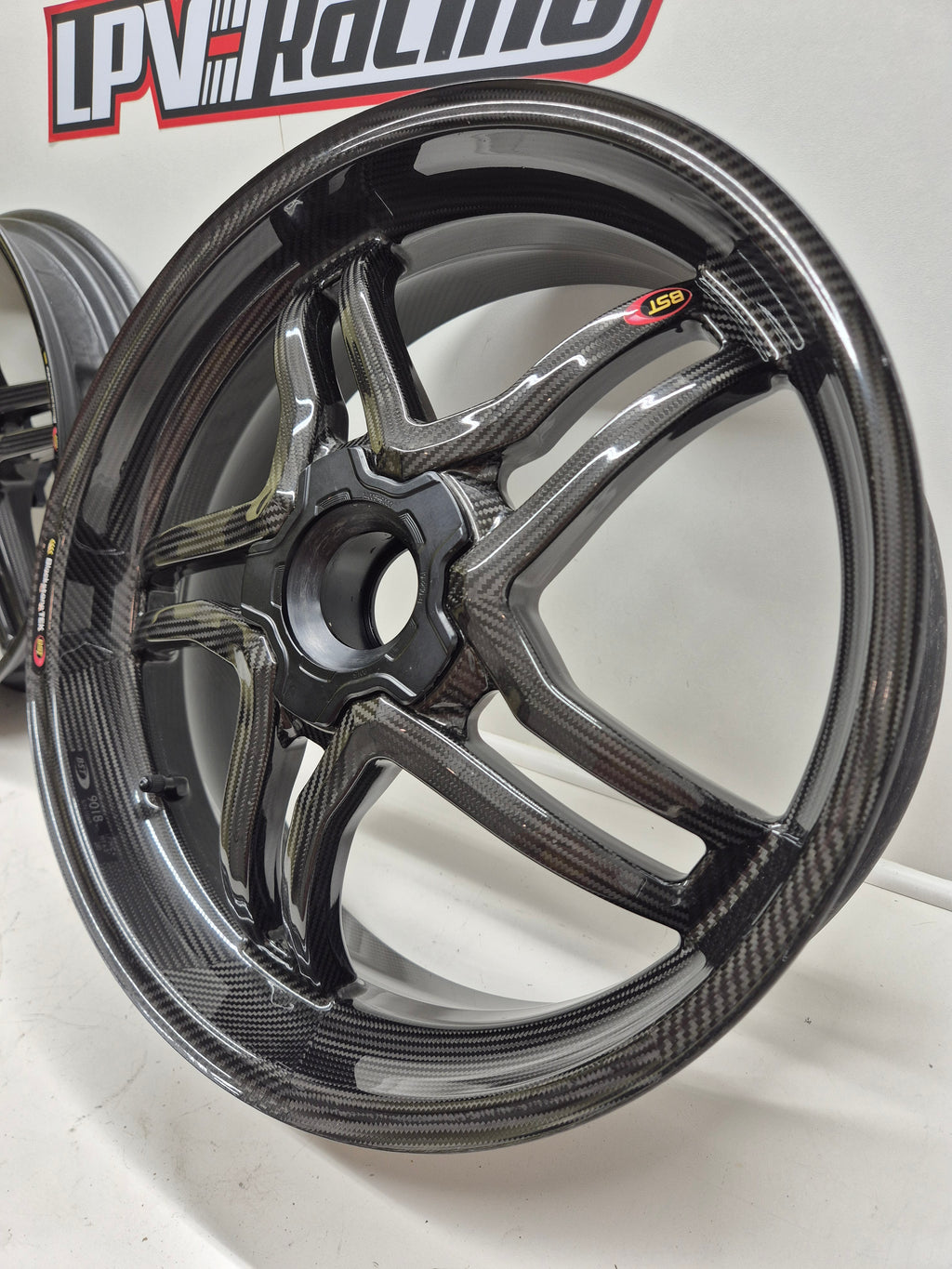 Paire de jantes / roues en carbone BST - Ducati Panigale 1199 / 1299 / V4