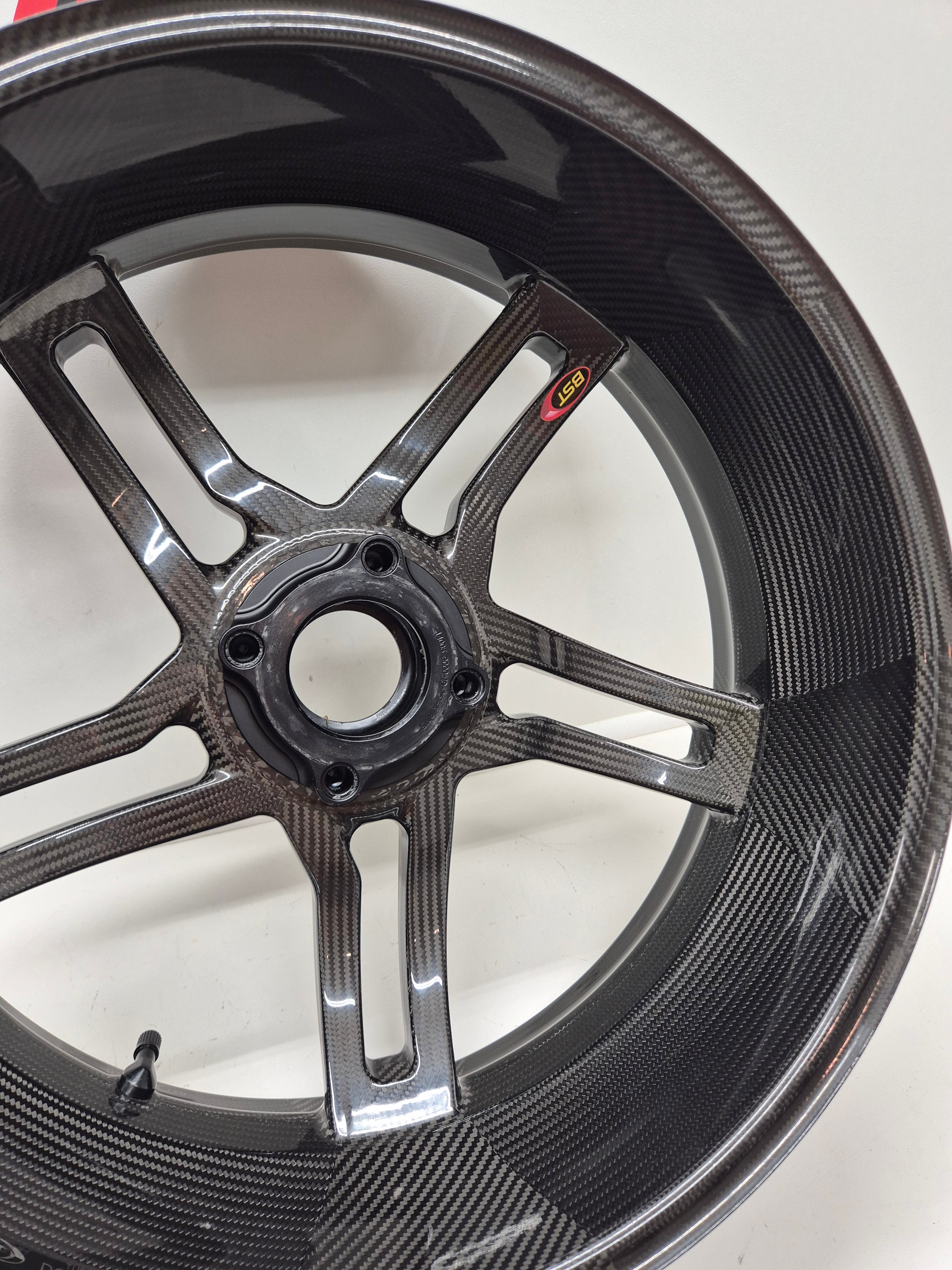 Paire de jantes / roues en carbone BST - Ducati Panigale 1199 / 1299 / V4