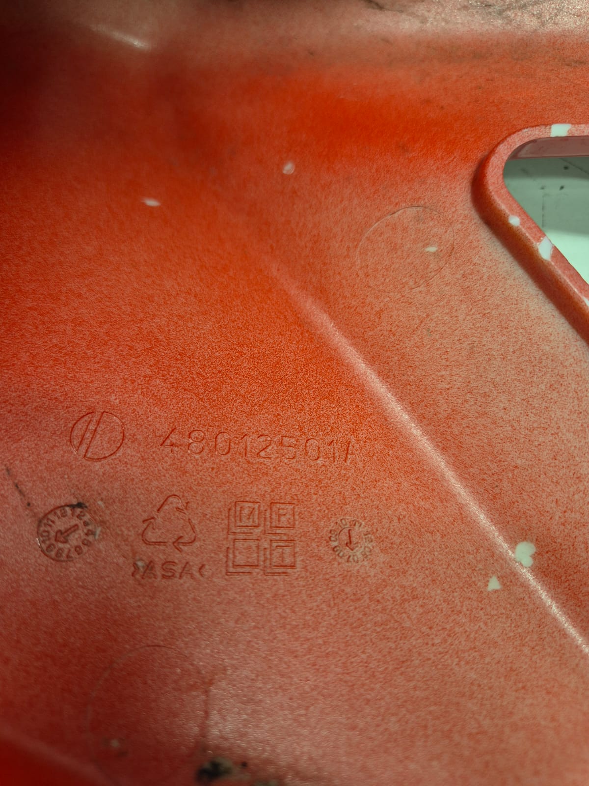 Carénage réservoir droit - Ducati Hypermotard 1100 / 796