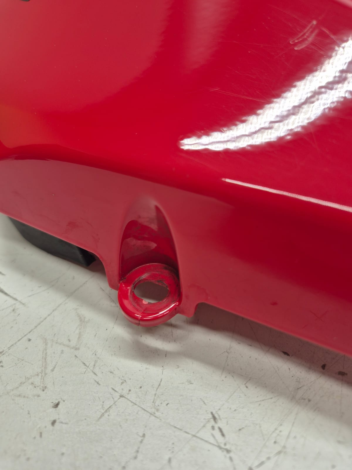 Carénage réservoir gauche - Ducati Hypermotard 1100 / 796