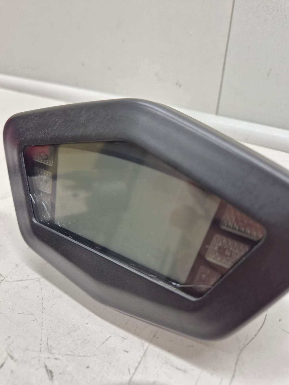 Ensemble tableau de bord / compteur + serrures et clés - Ducati Hypermotard 1100