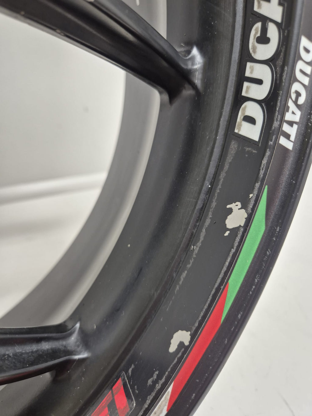 Jante / Roue arrière Ducati - 50211332AB