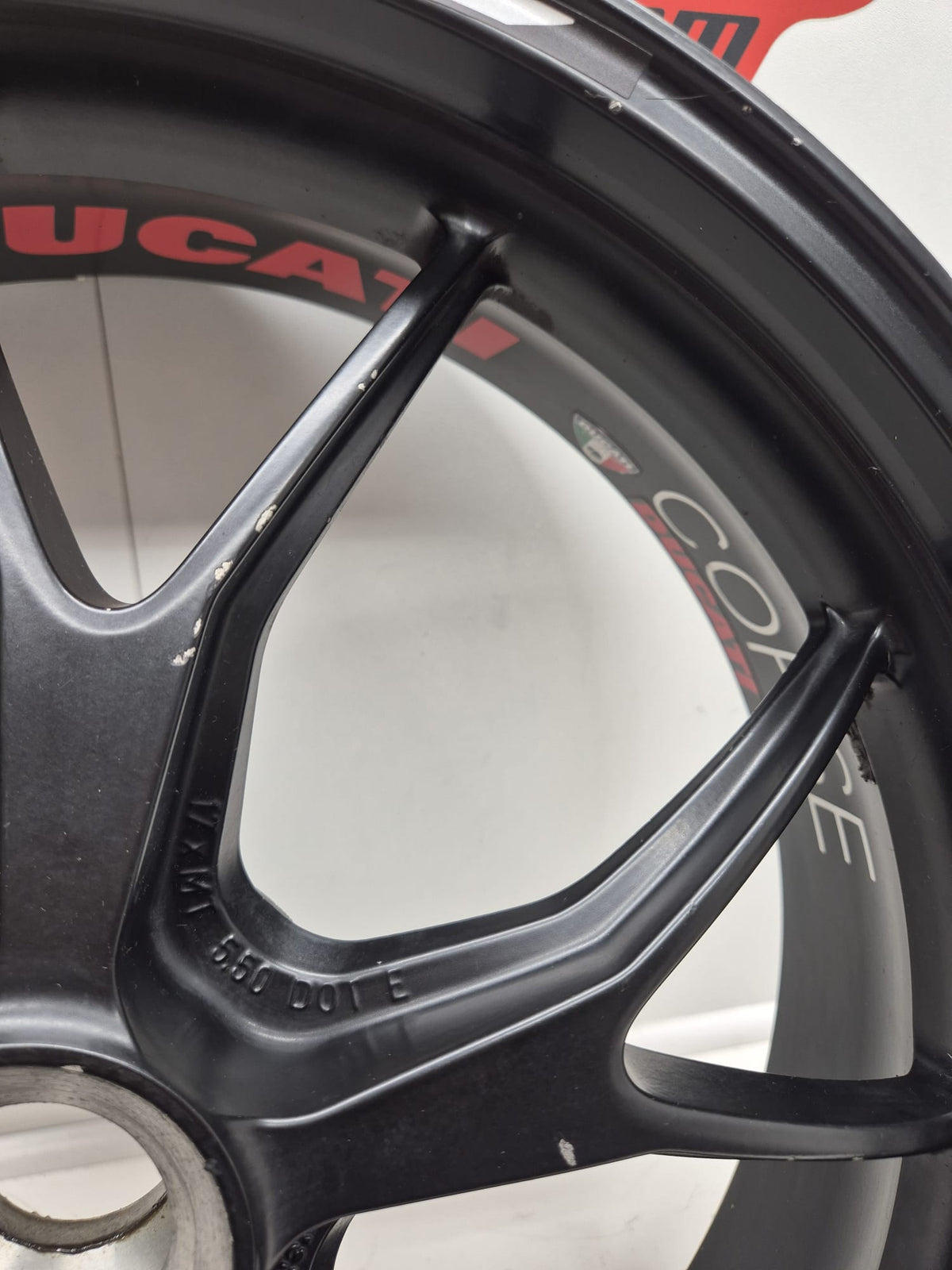 Jante / Roue arrière Ducati - 50211332AB