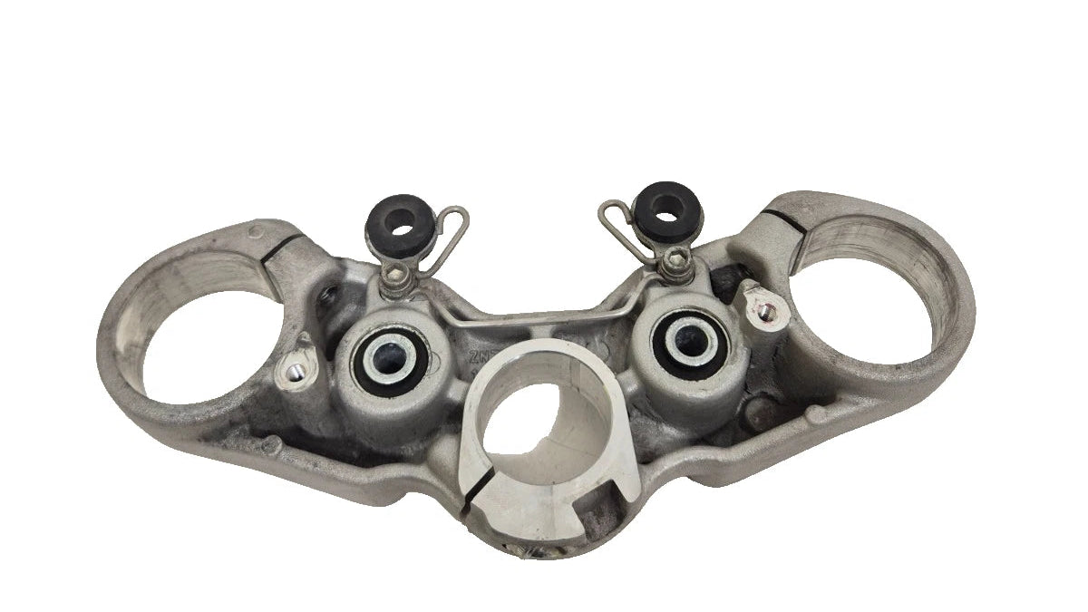 Té de fourche supérieur Ducati Monster 696 / 796 / 1100 34120681A