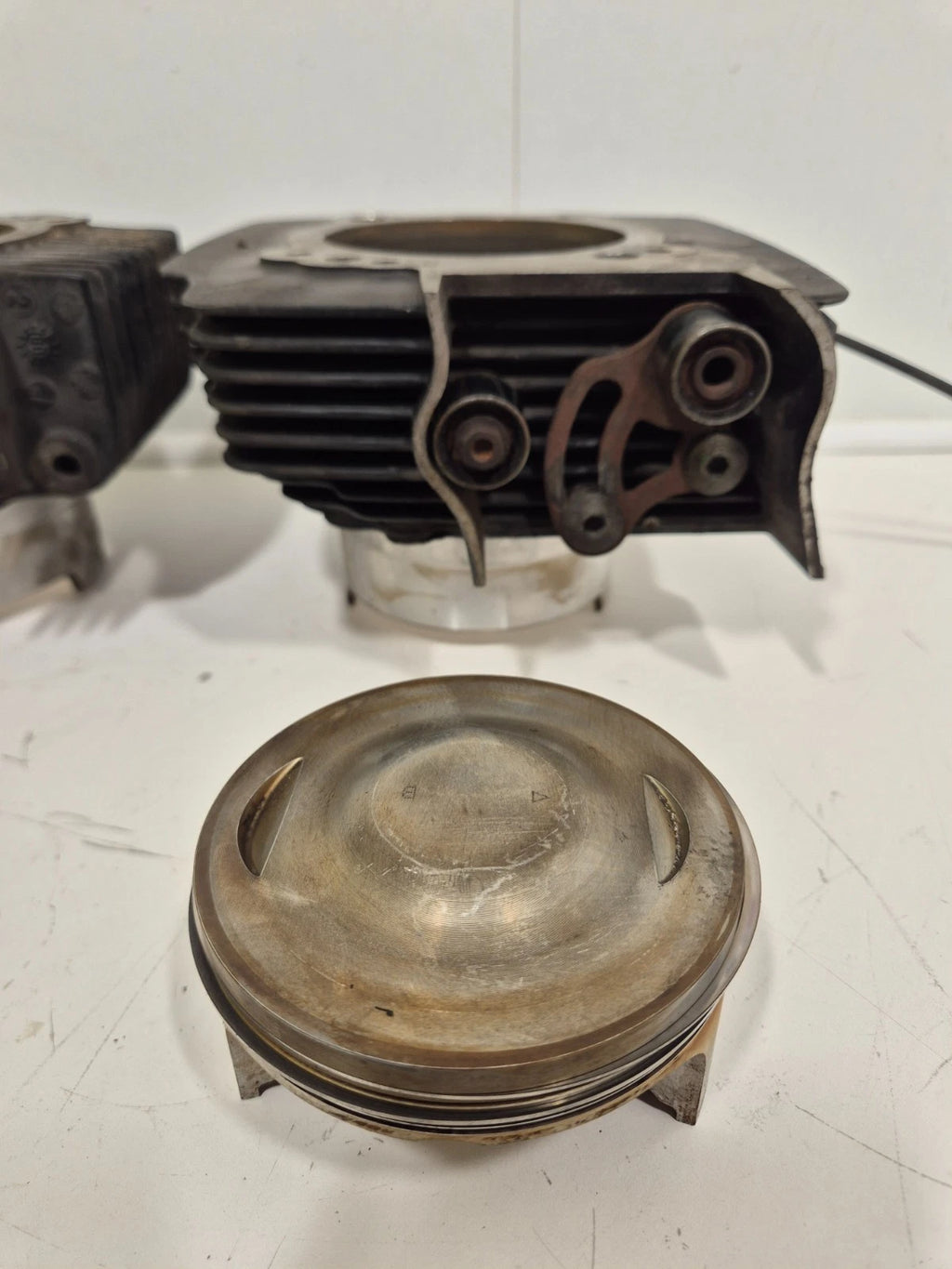 Ensemble Cylindre / Piston Ducati Monster 1100 12021452BC / 12021462CC