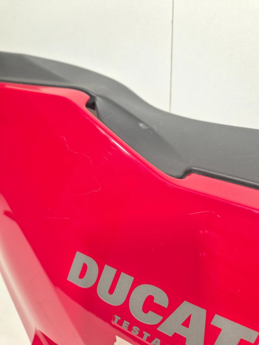 Carénage gauche Ducati 749 / 999 2003 - 2004