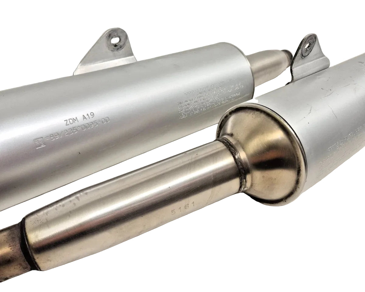Paire de silencieux échappement origine Ducati Supersport 750 / 900 1999 - 2001