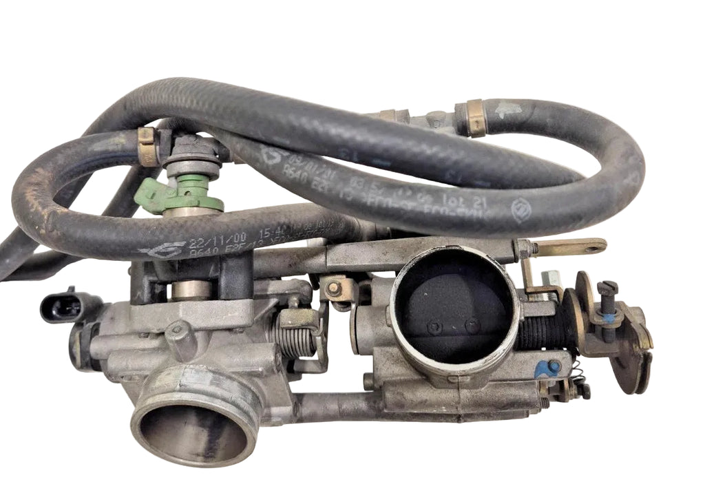 Rampe d'injection Ducati Supersport 750 ( 2001 - 2002 ) 28240261A