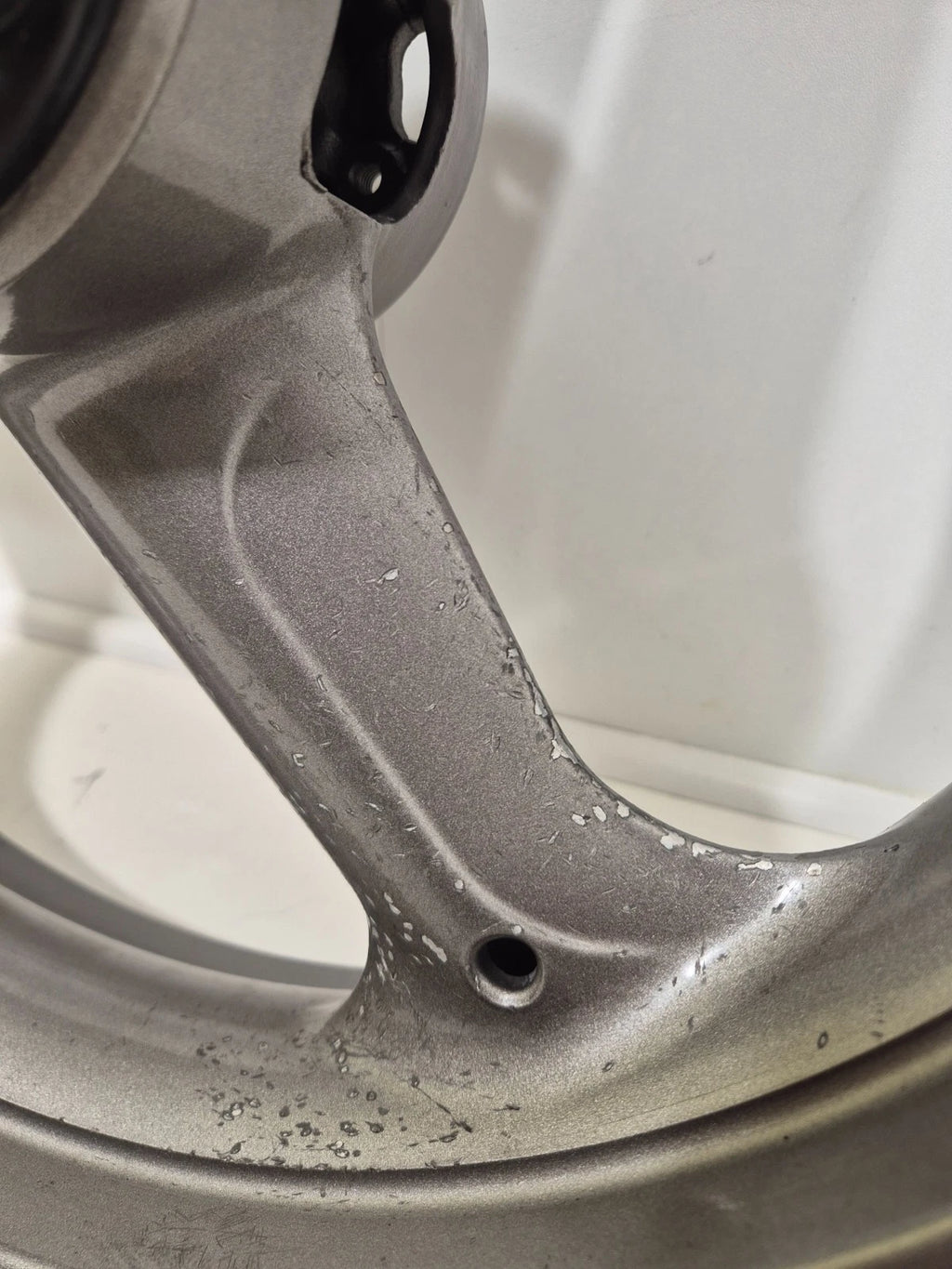 Jante / roue avant Ducati Monster / Supersport 620 / 750 / 800 / 900 / 1000