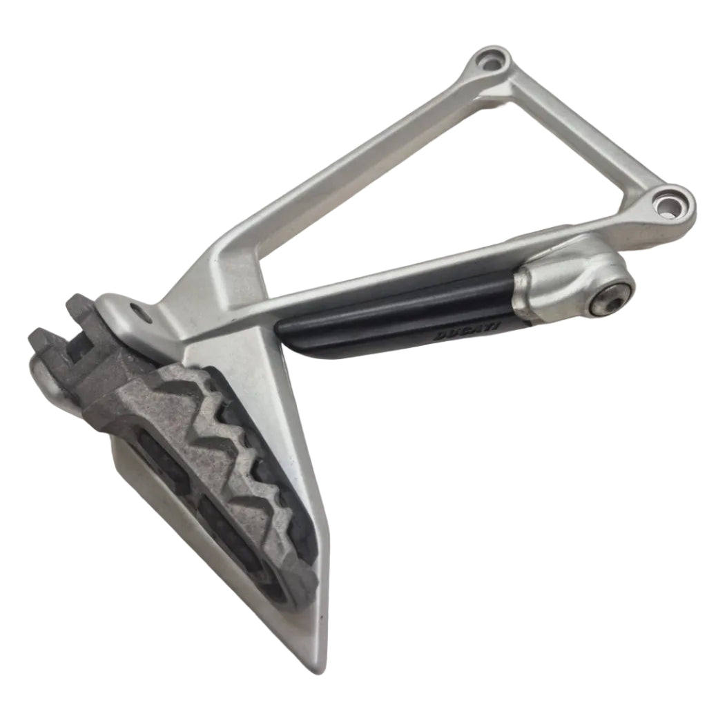 Platine repose pieds arrière gauche Ducati Multistrada 1200 2010-2014 82411703AA