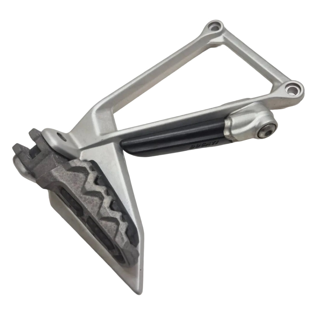 Platine repose pieds arrière gauche Ducati Multistrada 1200 2010-2014 82411703AA