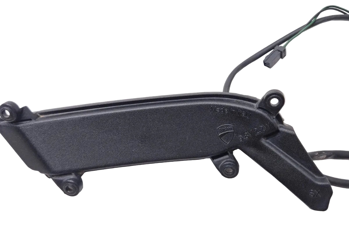 Clignotant avant gauche Ducati Multistrada 1200 69940111A 2010-2014