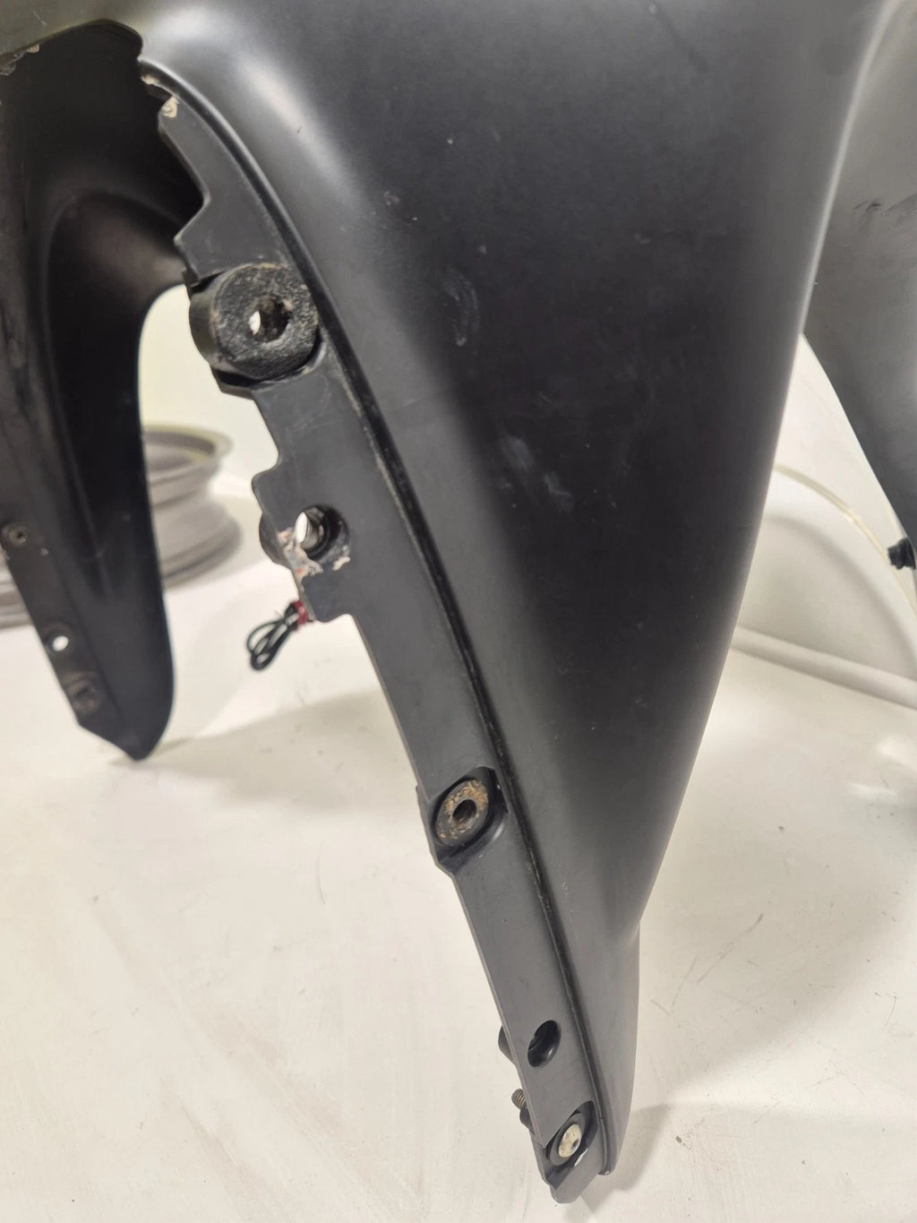 Carénage tête de fourche Ducati 620 / 750 / 800 / 900 Supersport