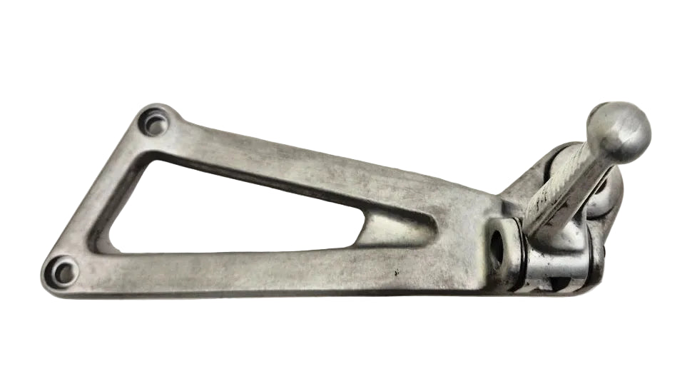 Platine repose pied arrière gauche Ducati Supersport 620 / 750 / 800 / 900 ie