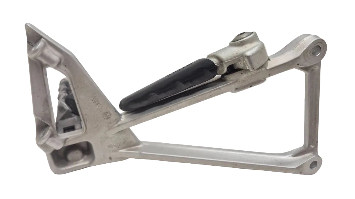Platine repose pieds arrière gauche Ducati Multistrada 1200 2010-2014 82411703AA