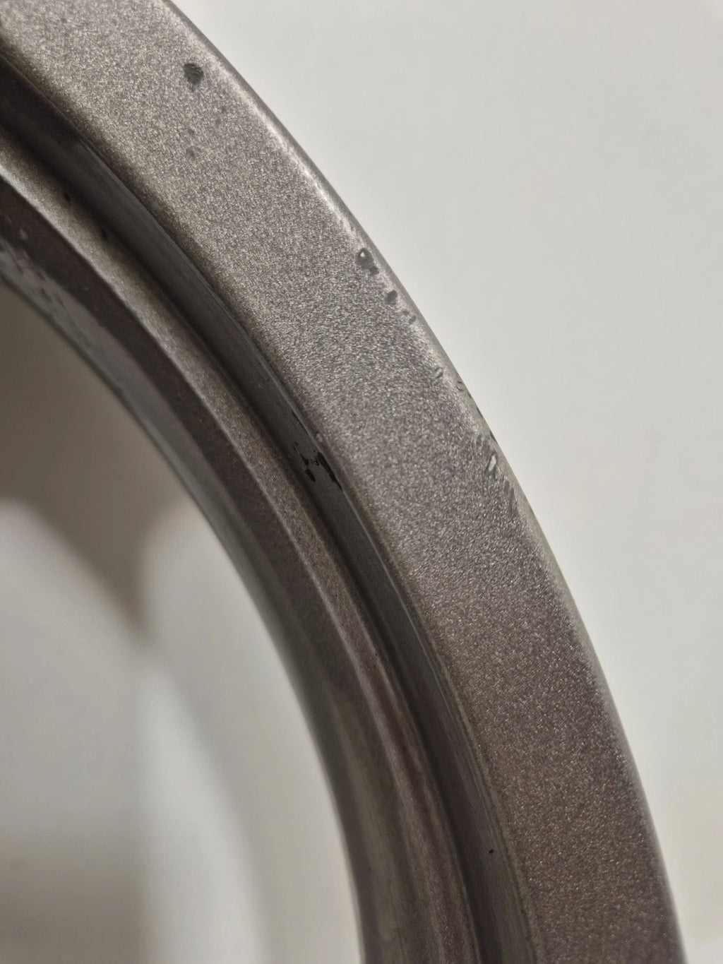 Jante / roue avant Ducati Monster / Supersport 620 / 750 / 800 / 900 / 1000