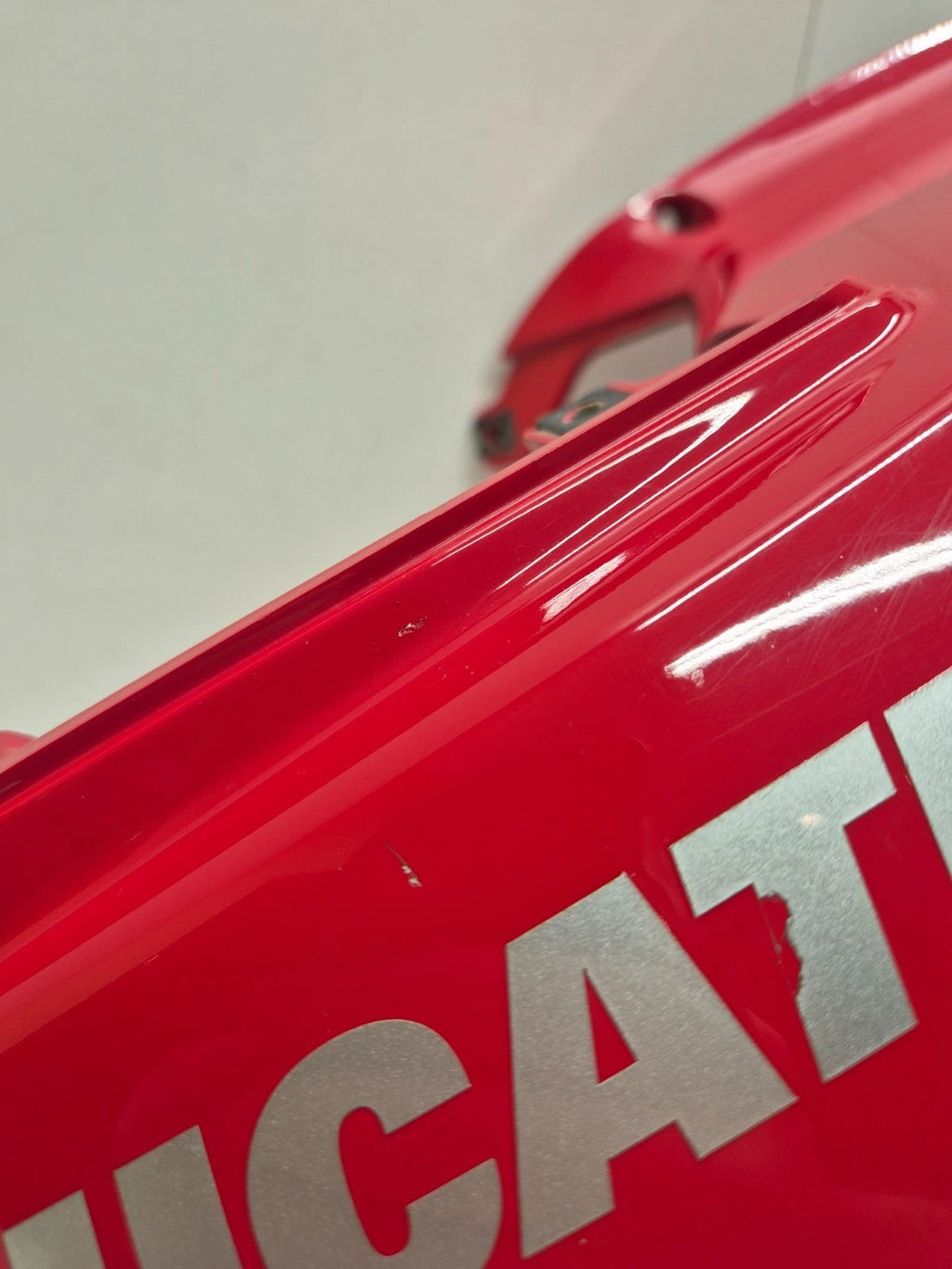 Carénage réservoir gauche rouge Ducati Multistrada 1200 2010 - 2012