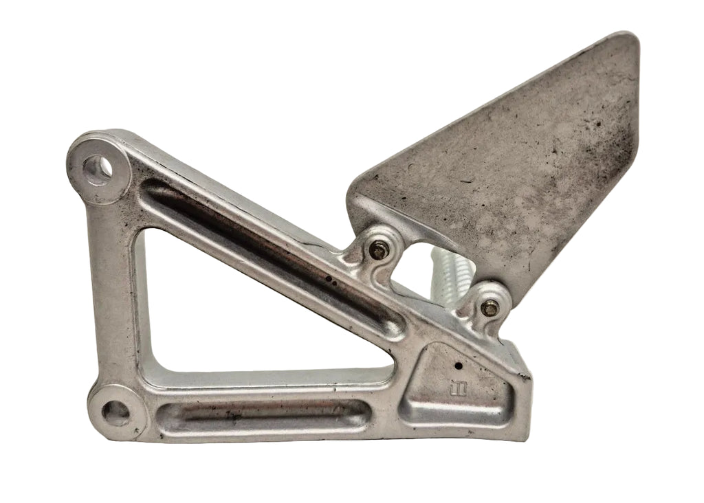 Platine repose pied pilote droite Ducati Supersport 620 / 750 / 800 / 900 ie
