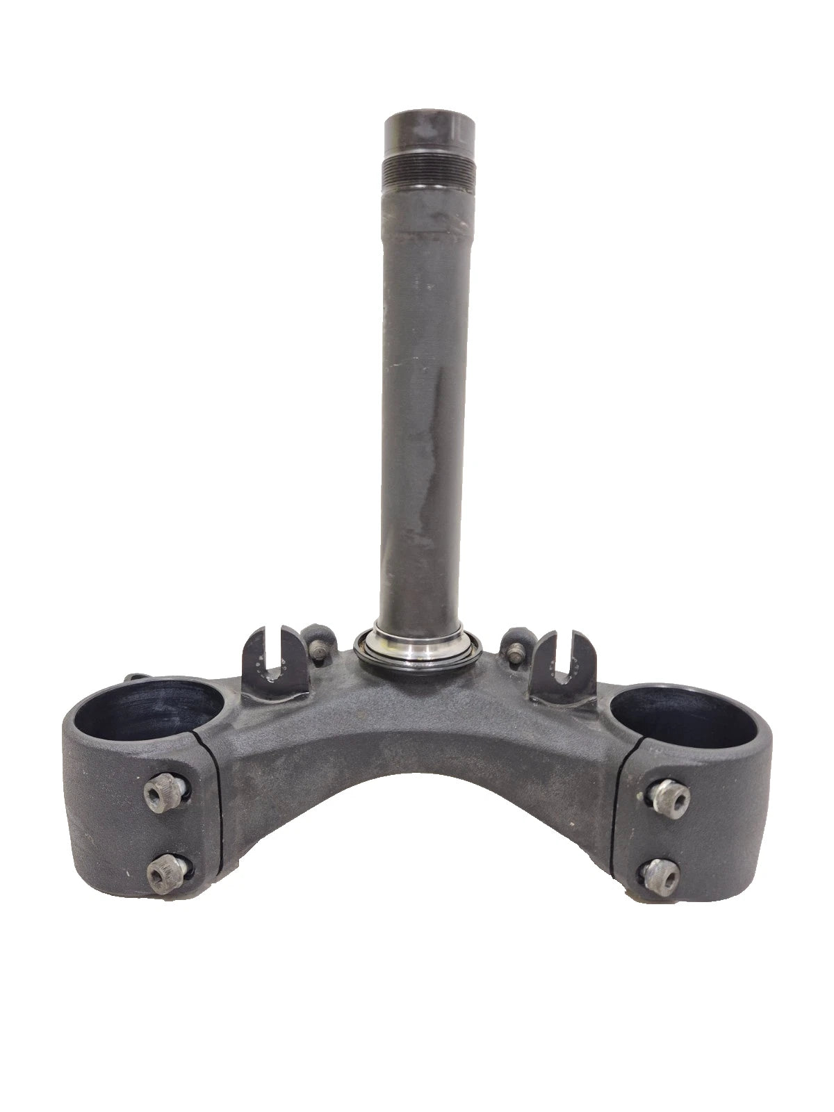 Té de fourche inférieur Ducati 696 / 796 / 1100 Monster 34220542A