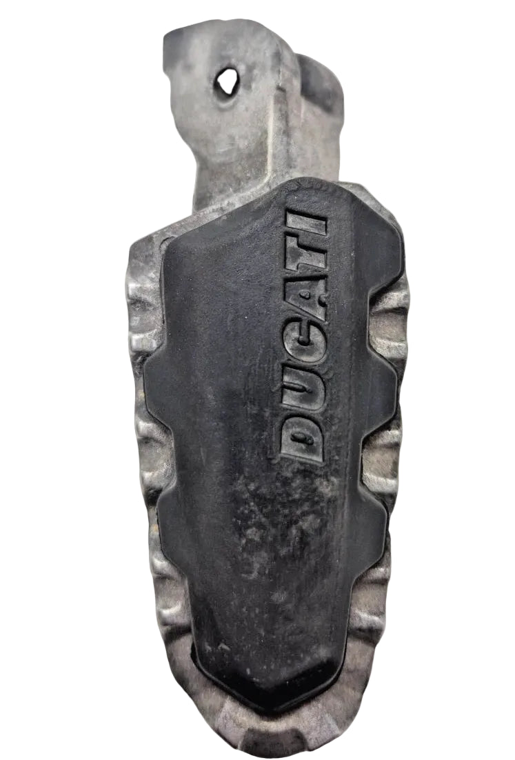 Repose pied gauche AV / AR Ducati Multistrada 1200 / 1260 / 950 46410601AA