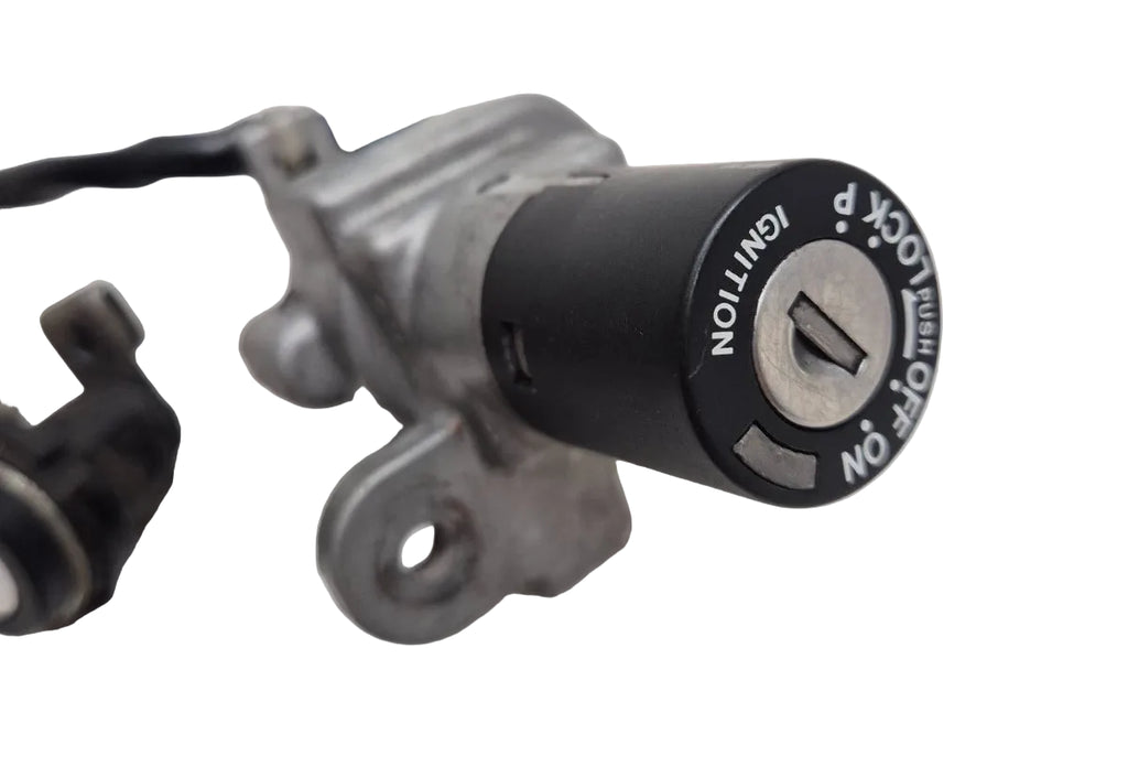 Ensemble compteur / tableau de bord + clé - Ducati 848 / 1098 / 1198 - 40610734B